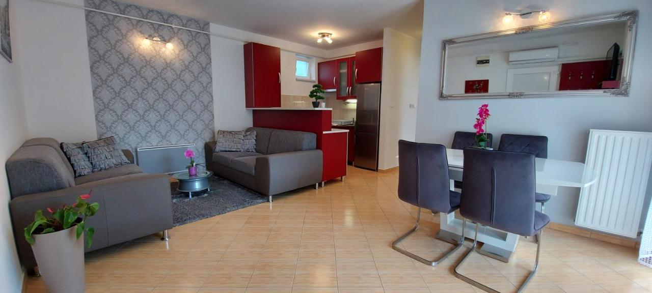 Amulett Suite Apartment Hajdúszoboszló Kültér fotó