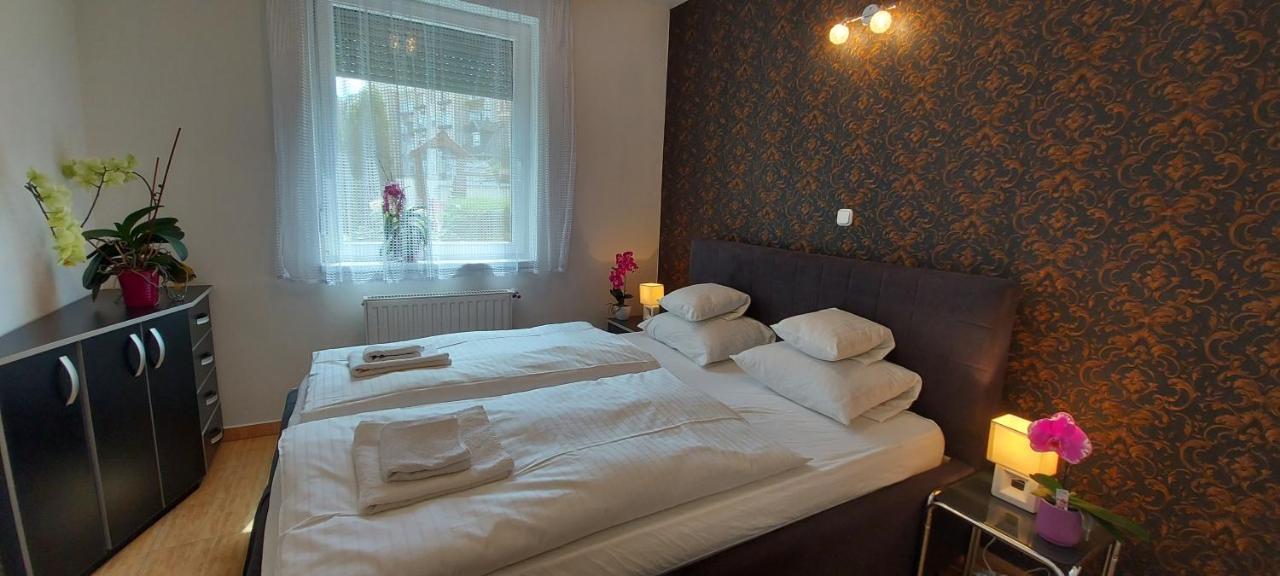 Amulett Suite Apartment Hajdúszoboszló Kültér fotó